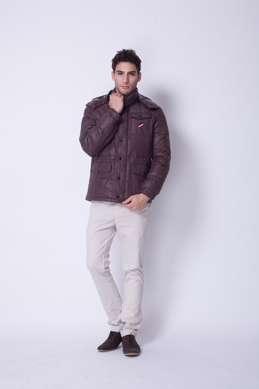 Piumini Moncler Trapuntato Cappuccio Uomo Rosso Vino