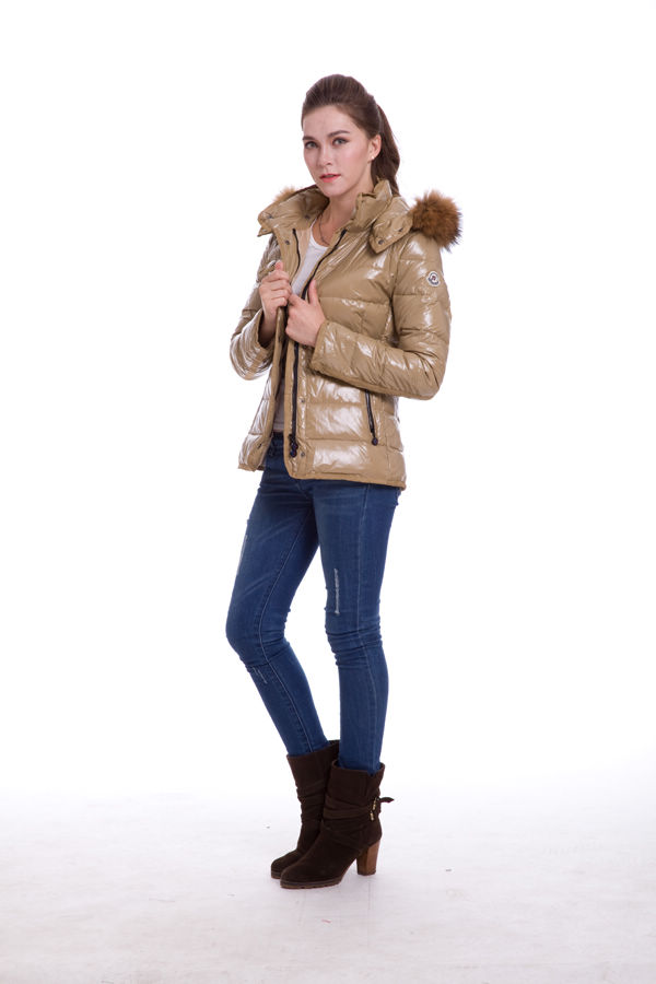 Piumini Moncler Donna Breve Outerwear Apricot