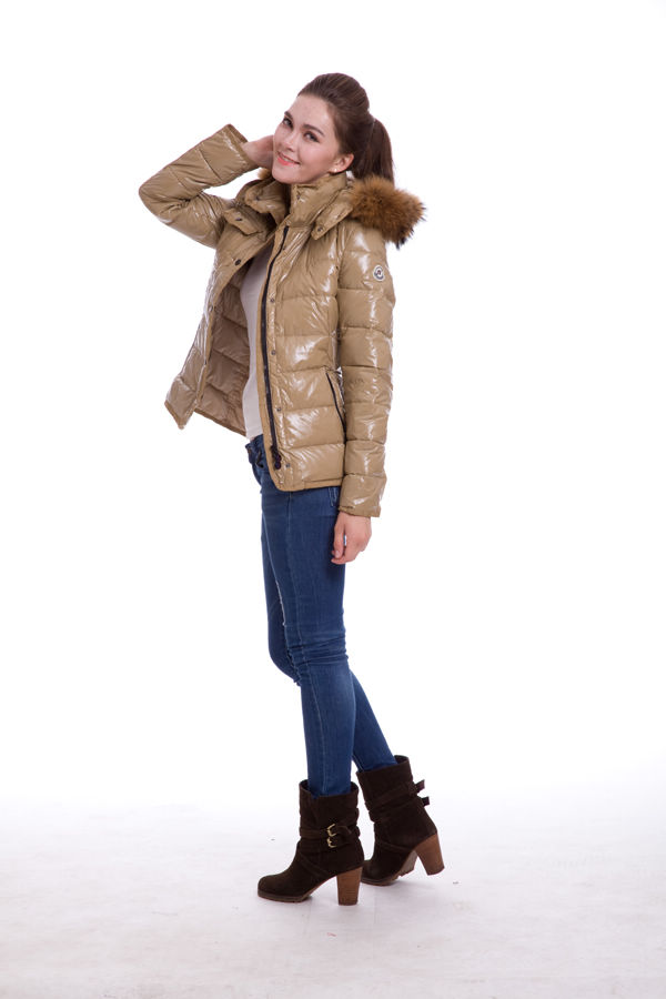 Piumini Moncler Donna Breve Outerwear Apricot