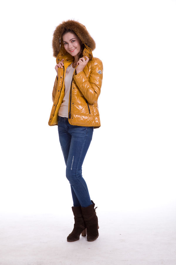 Piumini Moncler Donna Breve Outerwear Giallo